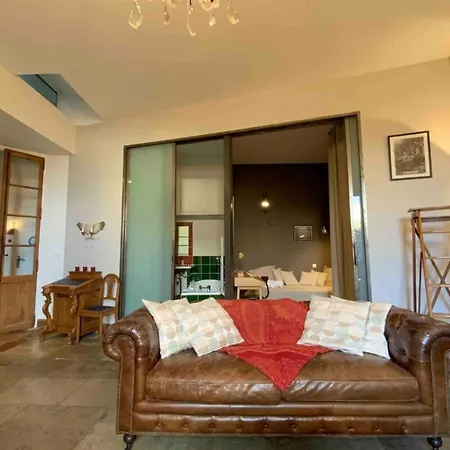 The Elegant- 2 Bedrooms And Central! Apartment *
